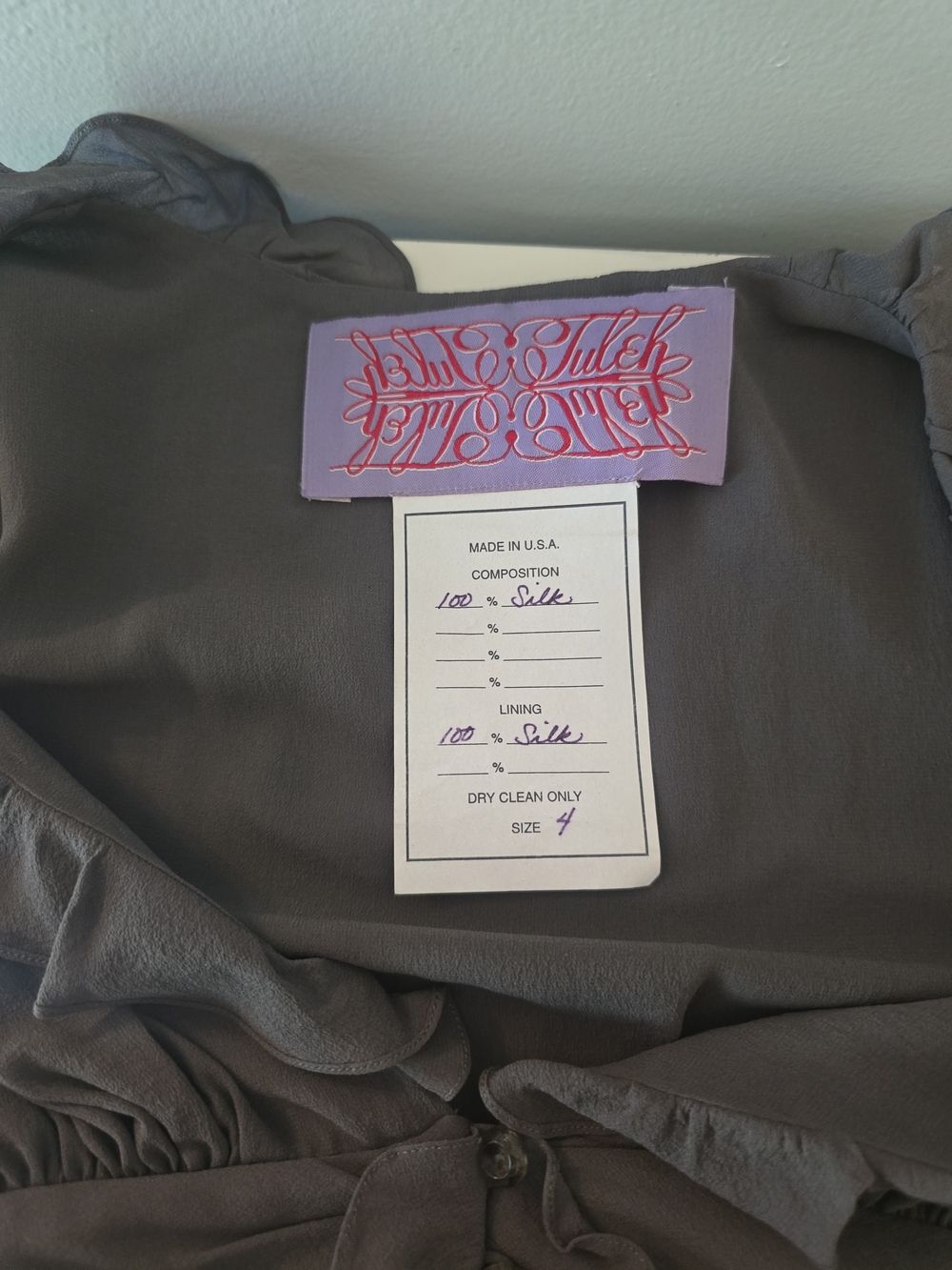 Tuleh Ruffled Button-Front Blouse - Gray - Picture 4 of 4